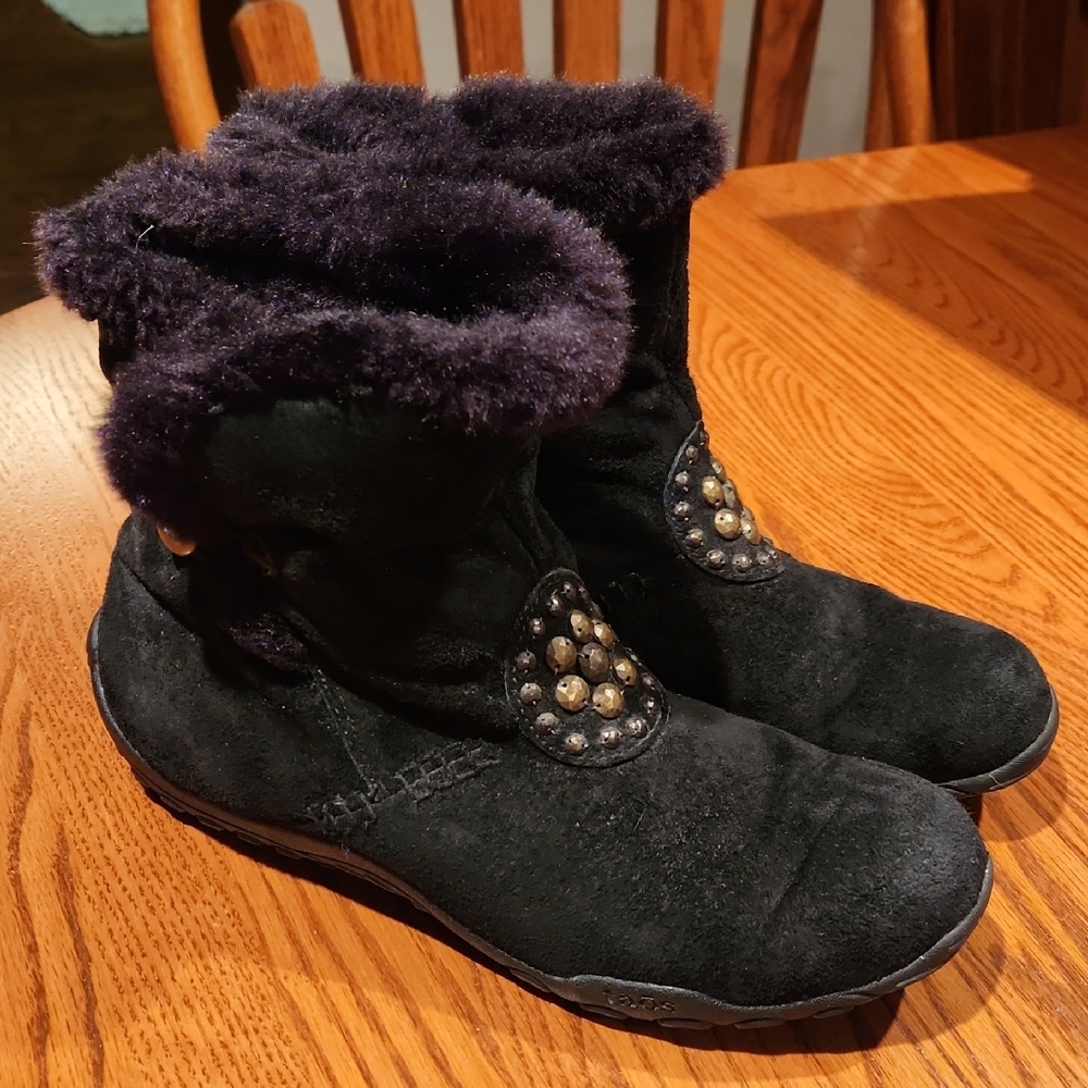 Taos Footwear Black Ankle Boots with Gold Accents